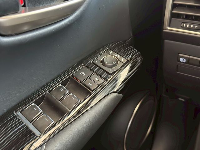 LEXUS凌志 NX200  第13張相片