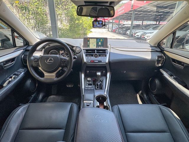 LEXUS凌志 NX200  第14張相片