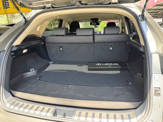 LEXUS凌志 NX200  第18張相片