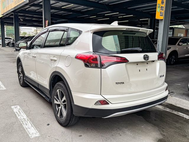 TOYOTA豐田 RAV4  第16張相片