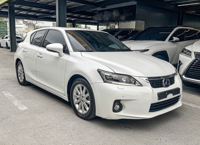 LEXUS凌志 CT200H  第1張相片