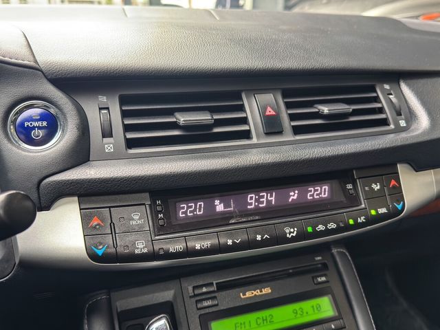 LEXUS凌志 CT200H  第8張相片