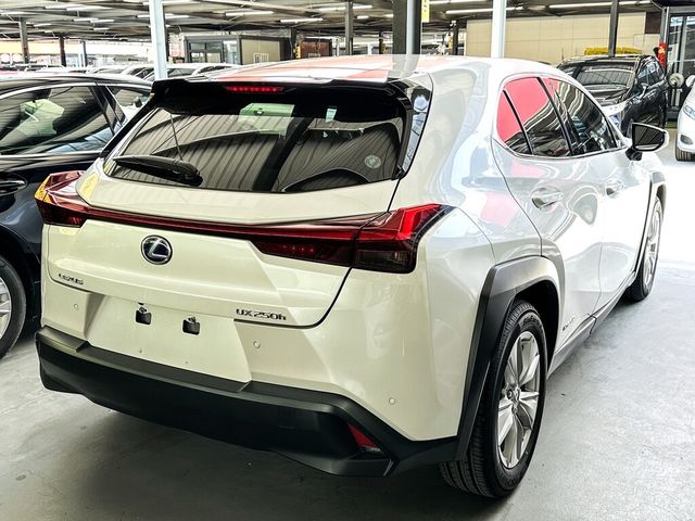 LEXUS凌志 UX250H  第5張相片