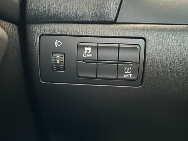 MAZDA馬自達 MAZDA 3  第11張相片