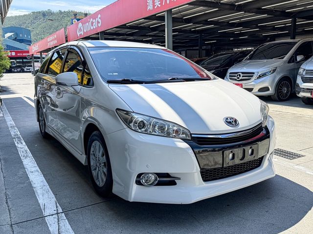 TOYOTA豐田 WISH  第2張相片