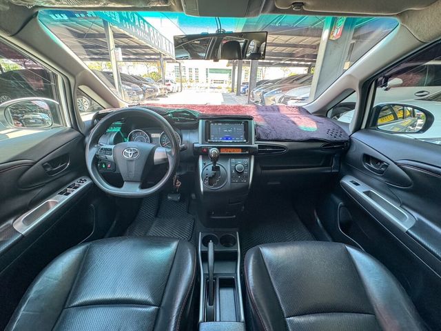 TOYOTA豐田 WISH  第10張相片