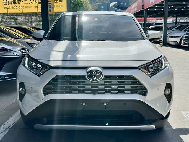 TOYOTA豐田 RAV4  第3張相片
