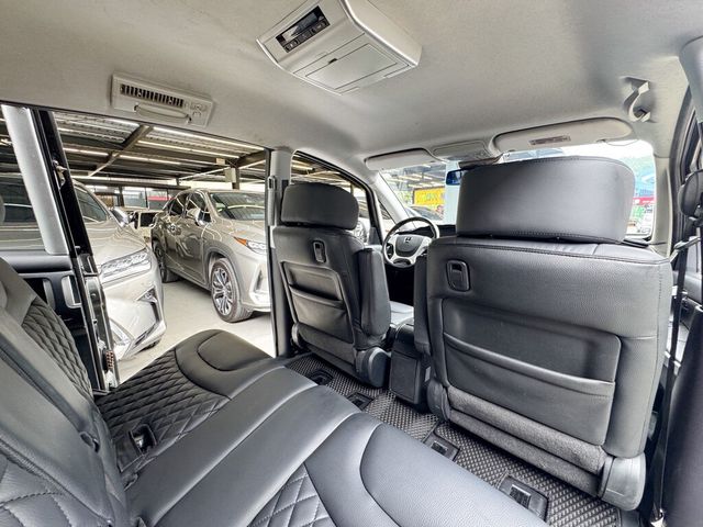 LUXGEN納智捷 M7 TURBO  第13張相片