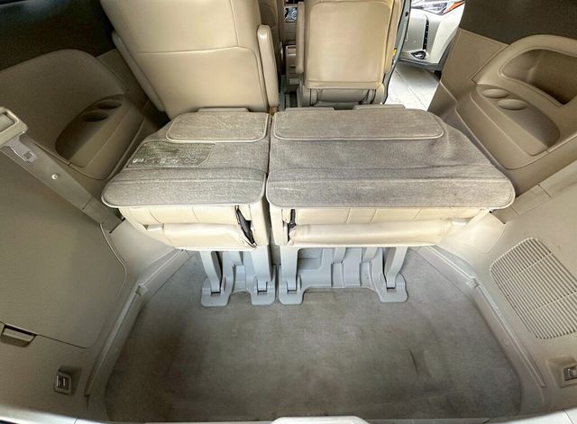 TOYOTA豐田 PREVIA  第13張相片