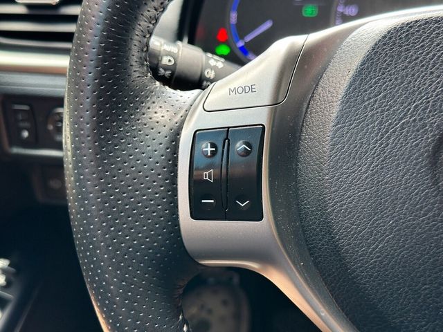 LEXUS凌志 CT200H  第10張相片