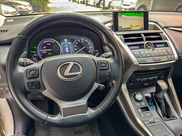 LEXUS凌志 NX300H  第3張相片