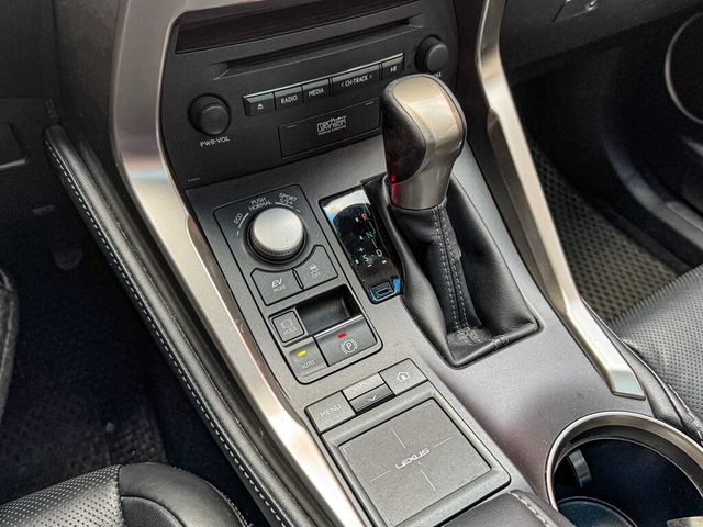 LEXUS凌志 NX300H  第9張相片