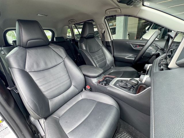 TOYOTA豐田 RAV4  第12張相片