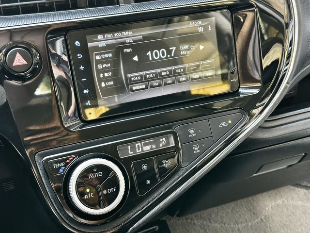 TOYOTA豐田 PRIUS C  第10張相片