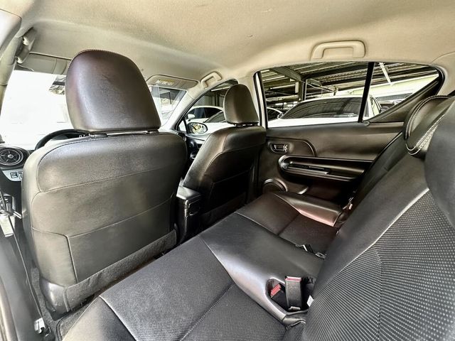 TOYOTA豐田 PRIUS C  第17張相片