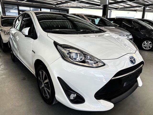 TOYOTA豐田 PRIUS C  第1張相片