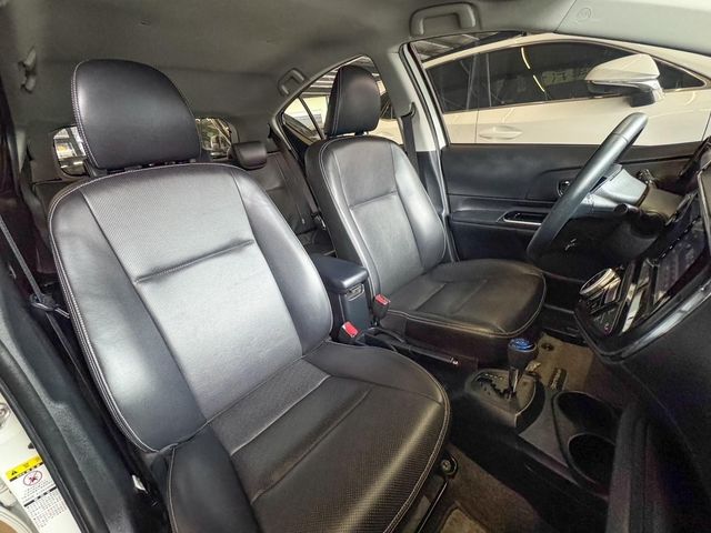 TOYOTA豐田 PRIUS C  第2張相片