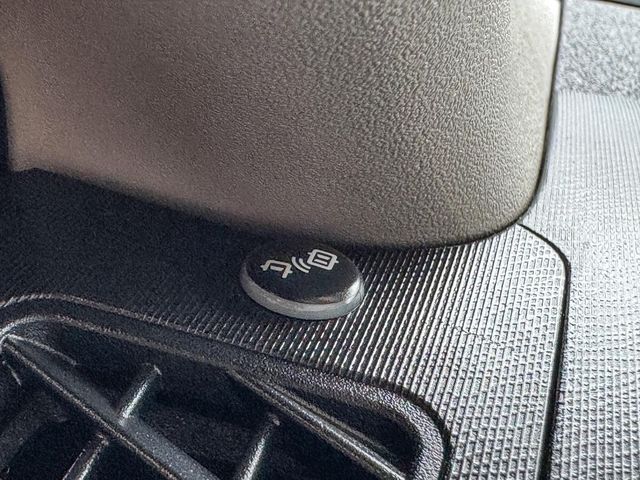 TOYOTA豐田 PRIUS C  第13張相片