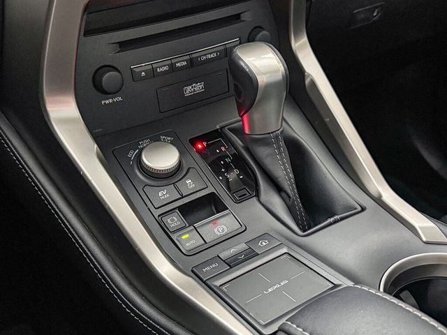 LEXUS凌志 NX300H  第8張相片