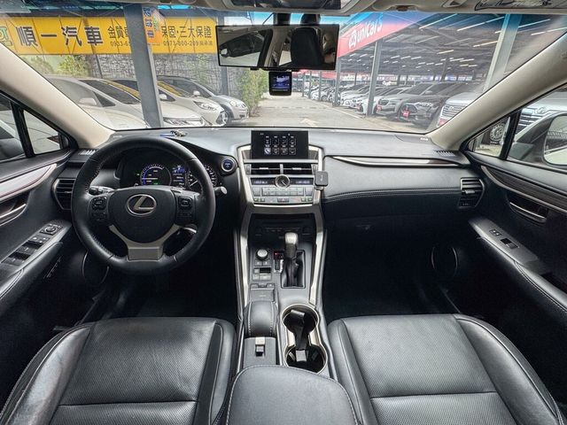 LEXUS凌志 NX300H  第13張相片