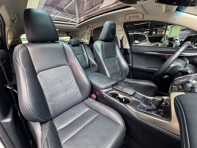 LEXUS凌志 NX300H  第14張相片
