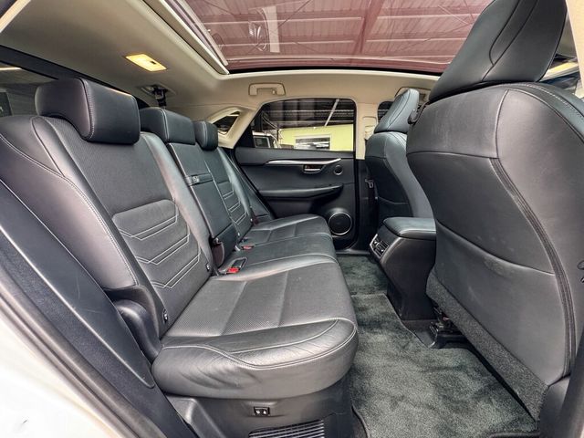 LEXUS凌志 NX300H  第15張相片