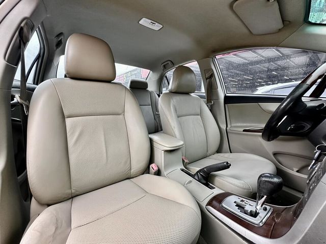 TOYOTA豐田 ALTIS  第15張相片