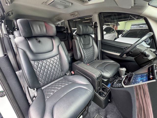 LUXGEN納智捷 M7 TURBO  第8張相片