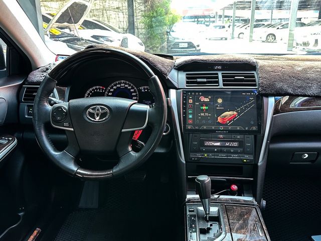 TOYOTA豐田 CAMRY  第2張相片
