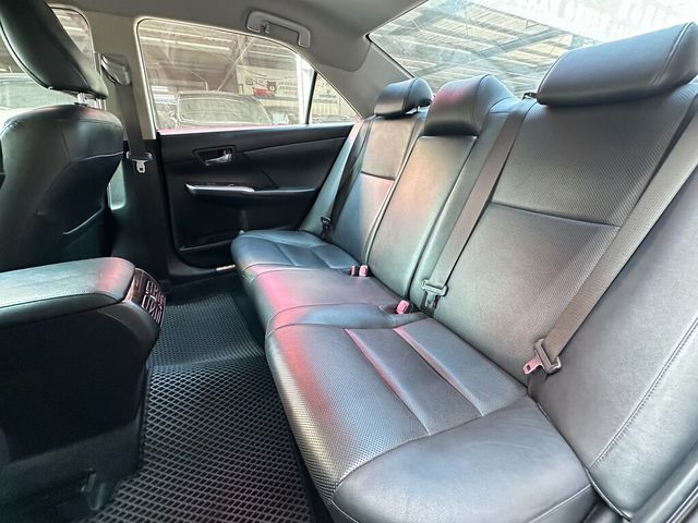 TOYOTA豐田 CAMRY  第4張相片