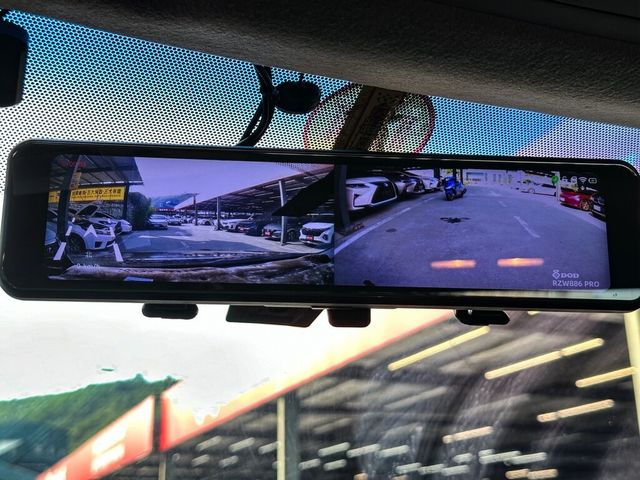 TOYOTA豐田 CAMRY  第10張相片