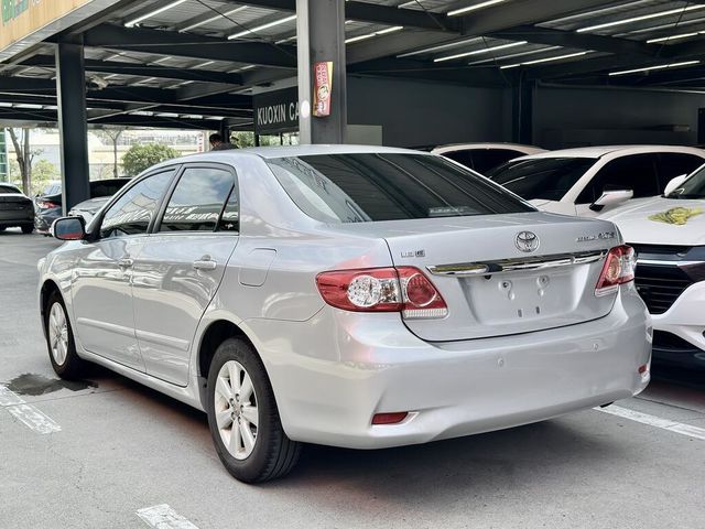 TOYOTA豐田 ALTIS  第2張相片