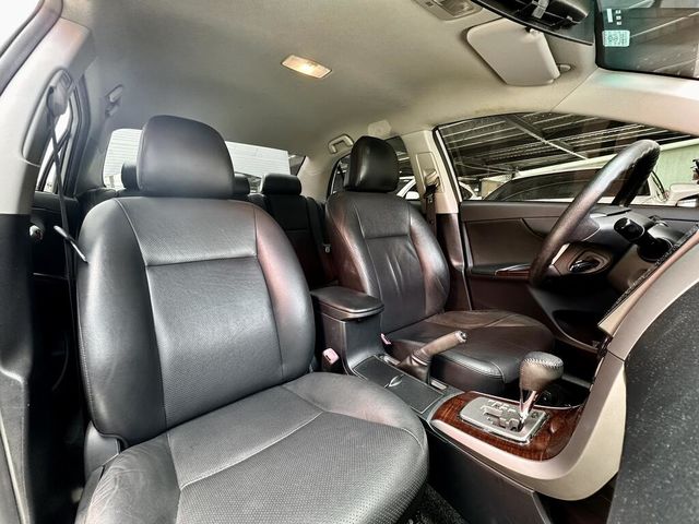 TOYOTA豐田 ALTIS  第17張相片