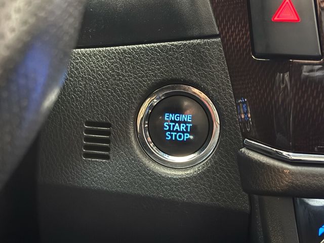 TOYOTA豐田 ALTIS  第3張相片