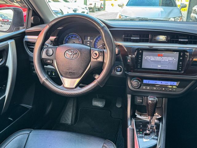 TOYOTA豐田 ALTIS  第10張相片