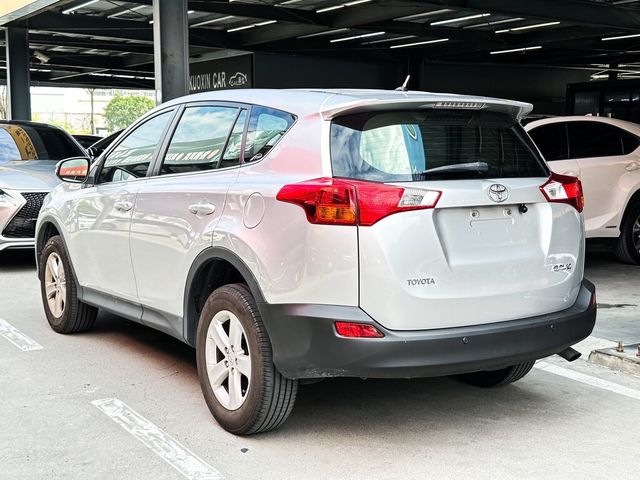 TOYOTA豐田 RAV4  第5張相片