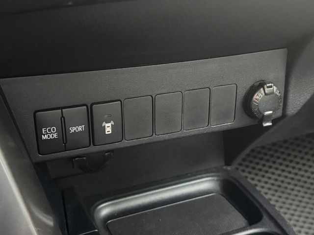 TOYOTA豐田 RAV4  第14張相片