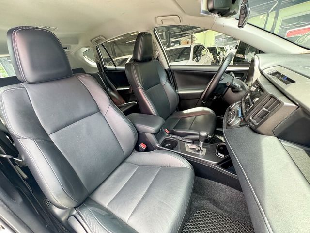 TOYOTA豐田 RAV4  第15張相片