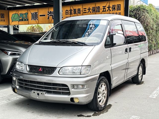 MITSUBISHI三菱 SPACE GEAR  第1張相片