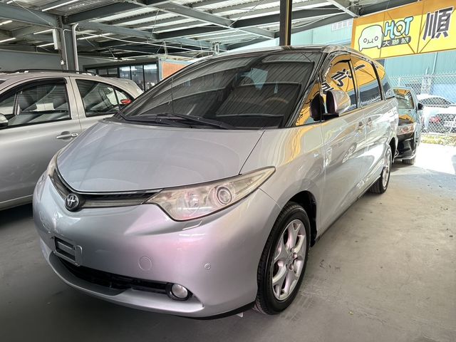 TOYOTA豐田 PREVIA  第6張相片