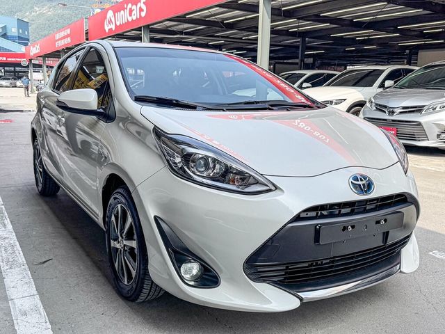 TOYOTA豐田 PRIUS C  第1張相片