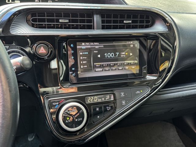 TOYOTA豐田 PRIUS C  第8張相片