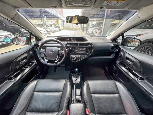 TOYOTA豐田 PRIUS C  第10張相片