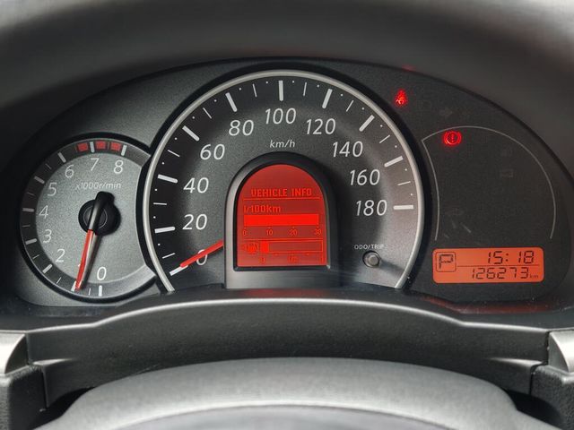 NISSAN日產 MARCH  第6張相片