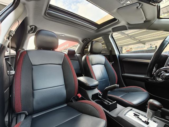 MITSUBISHI三菱 LANCER FORTIS  第17張相片