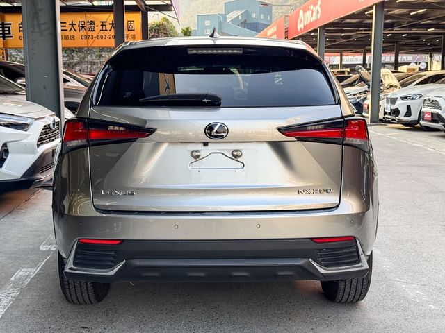 LEXUS凌志 NX200  第15張相片