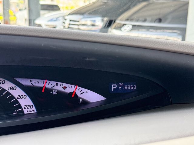 TOYOTA豐田 PREVIA  第9張相片