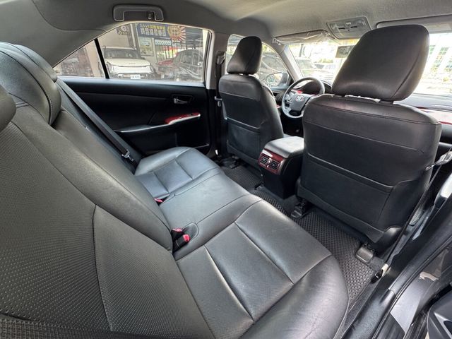 TOYOTA豐田 CAMRY  第6張相片