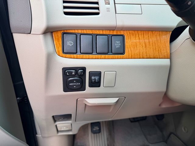 TOYOTA豐田 PREVIA  第6張相片