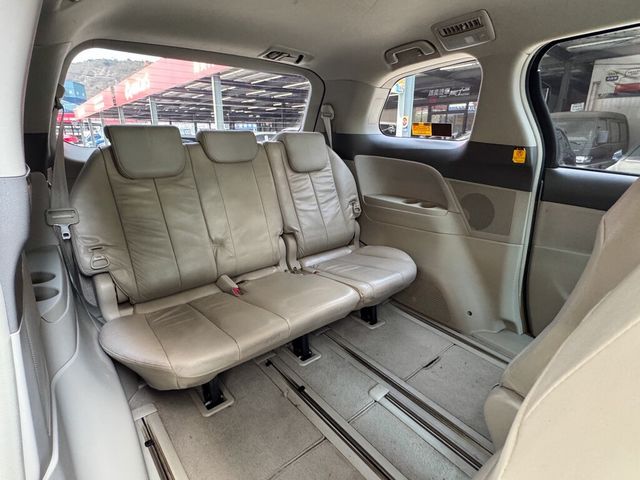 TOYOTA豐田 PREVIA  第10張相片